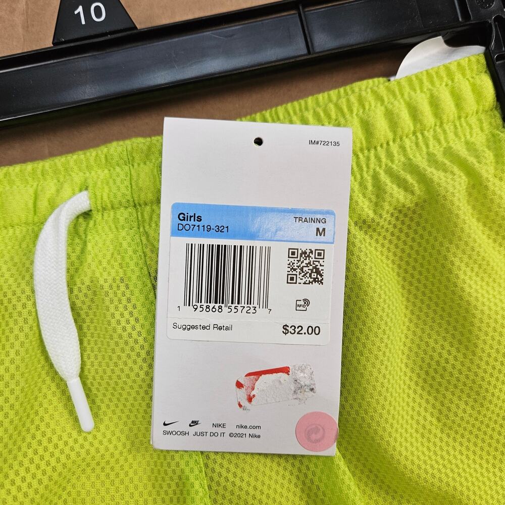 LOT OF 5 - NIKE GIRLS MEDIUM DRI-FIT ATHLETIC SHORTS SKORT NWT - Picture 2 of 10